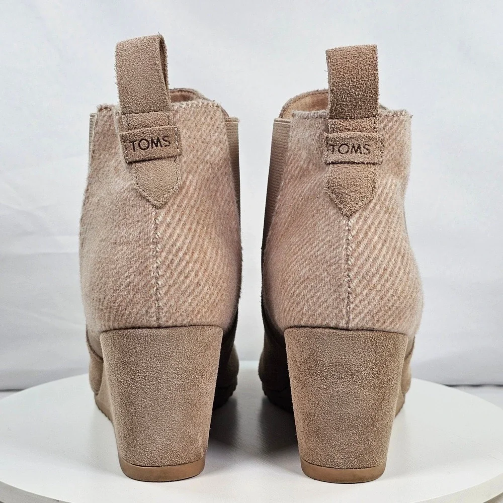 TOMS Kelsey Tan Suede Herringbone Wedge Ankle Booties 10018614 Womens 8.5
